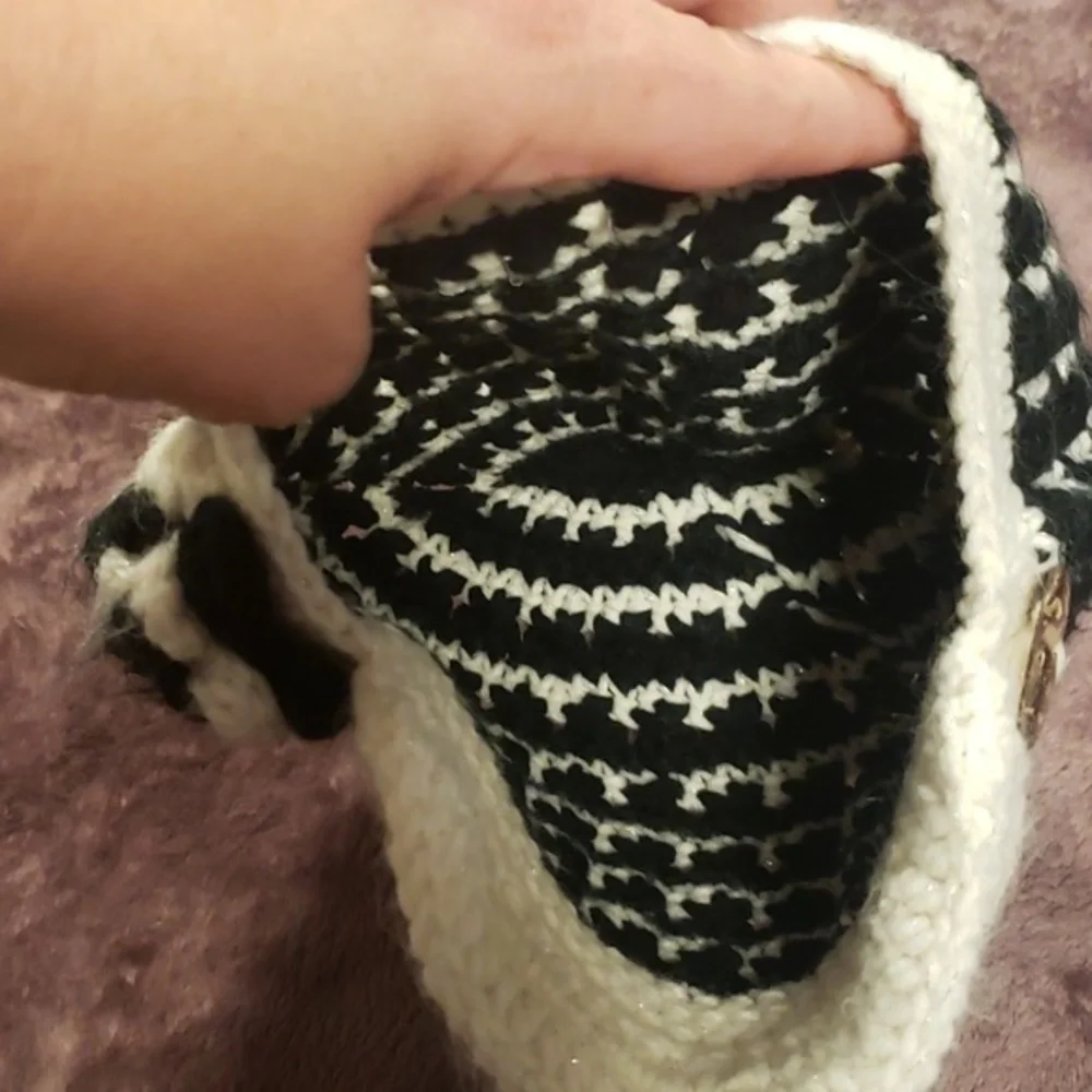 Girls crocheted‎ hat